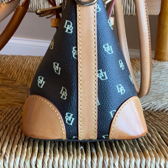 Dooney and Bourke Classic Monaghan Purse - Picture 2 of 9